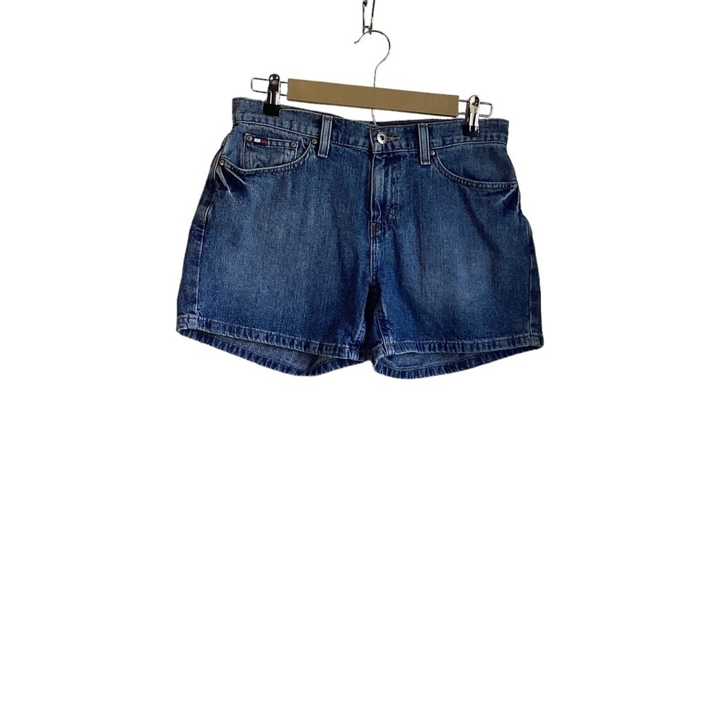 Tommy Hilfiger Women’s Boyfriend Denim Shorts.  Size 6